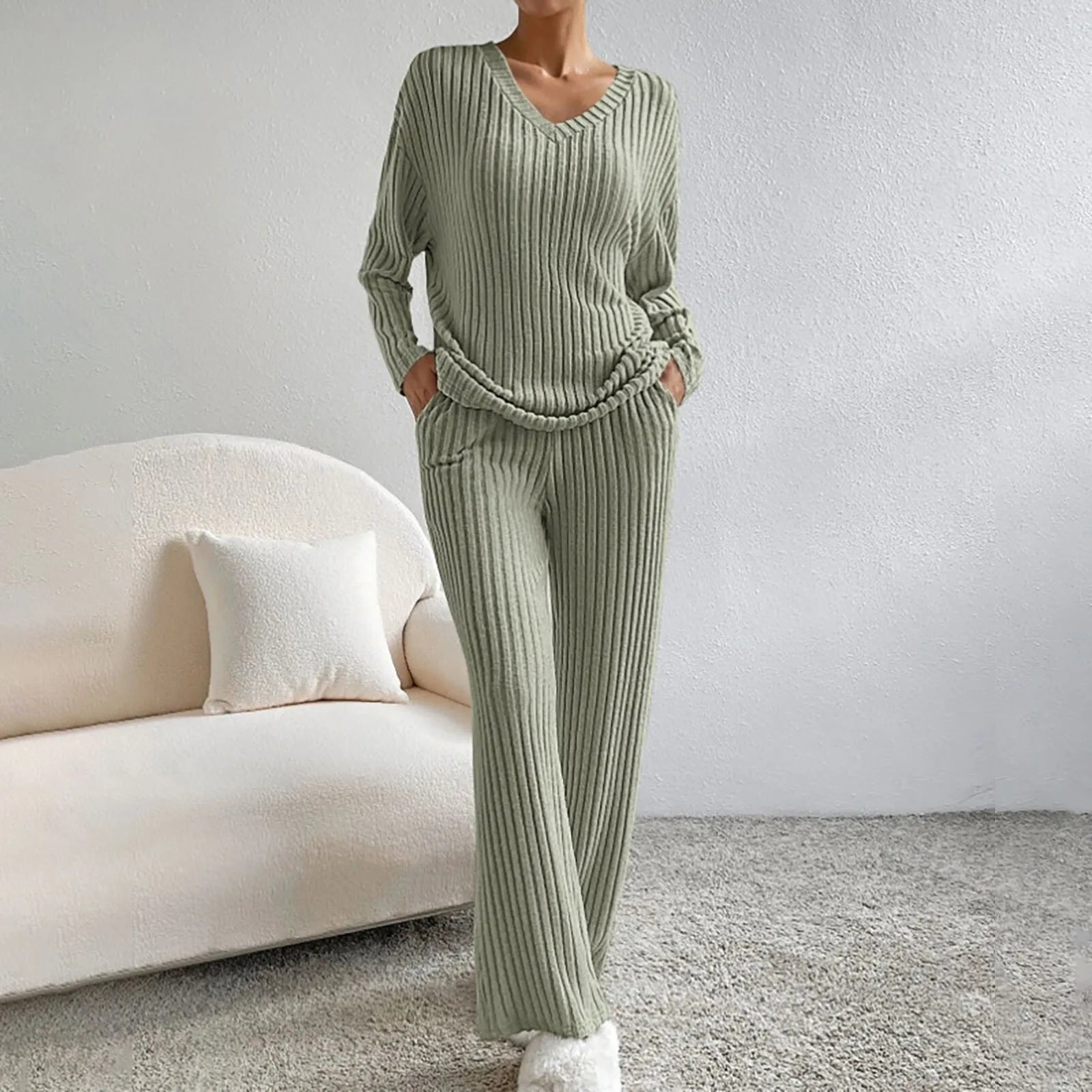 Tweedelig loungewear set dames groen ribstof front view