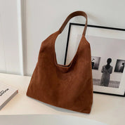 Liva Tote bag in zacht suède met ruim hoofdvak