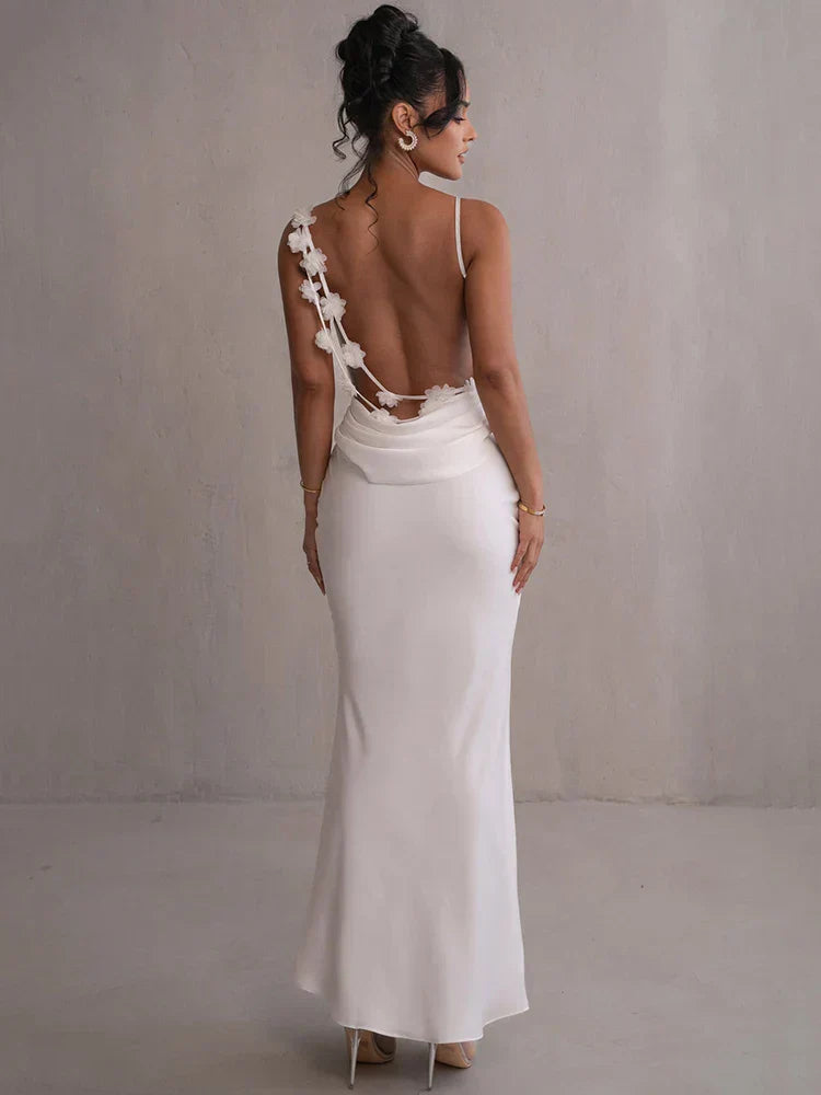 Maxi dress white back view with floral lace