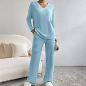 Tweedelig loungewear set dames lichtblauw ribstof front view