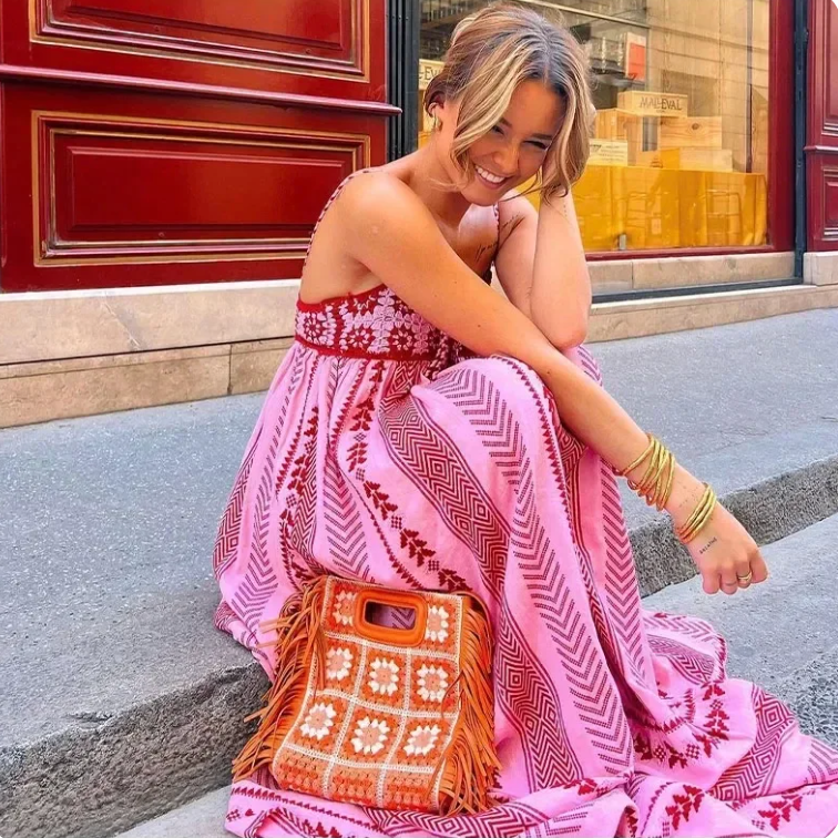Maxi dress pink with red embroidery side view