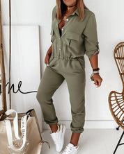 Jumpsuit groen met lange mouwen en elastische taille front view
