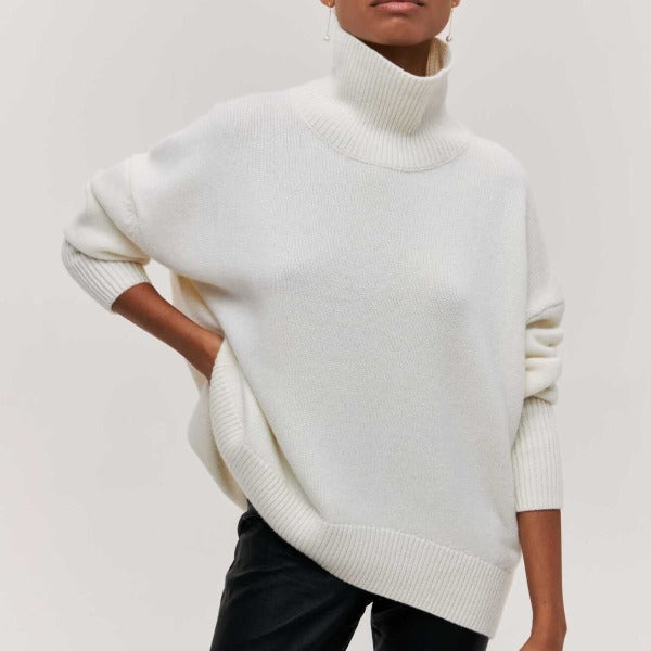 Turtleneck trui witte wol oversize front view