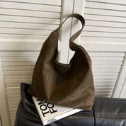 Liva Tote bag in zacht suède met ruim hoofdvak