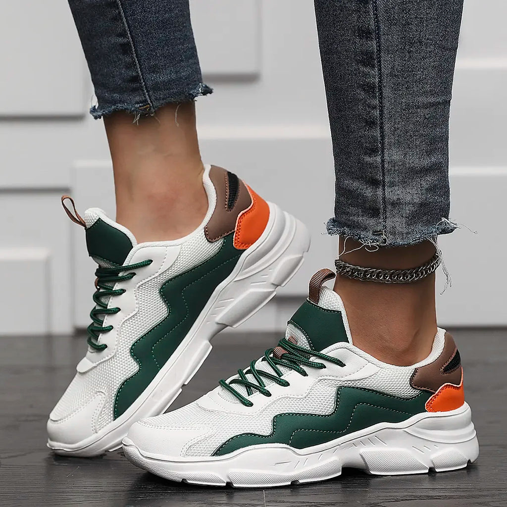 Casual sneakers wit, groen en oranje met dikke zool vooraanzicht