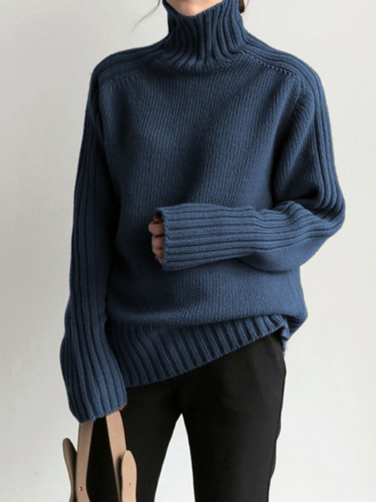 Women's ribbed turtleneck sweater marine blue front view