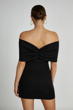 Sophie | Dames Mini Jurk - Zwart Off-Shoulder met Strik, Elegant 2