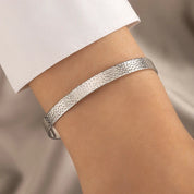 Silver textured armband, front view