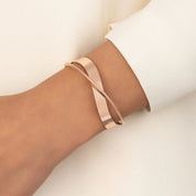 Armband, gedraaide en gelaagde metalen ontwerpen, metaallegering, zilver, Dames