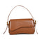 Schoudertas bruin leer detailopname