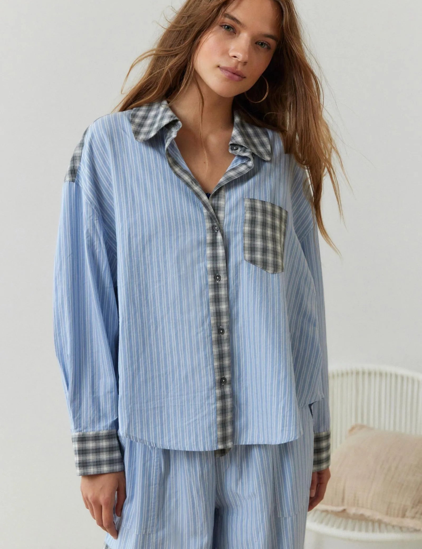 Pyjama set blue striped with checkered details close-up front view