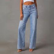 Dames jeans lichtblauw wijde pijpen front view