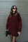 Gebreide set met top en rok in donkerrood, front view