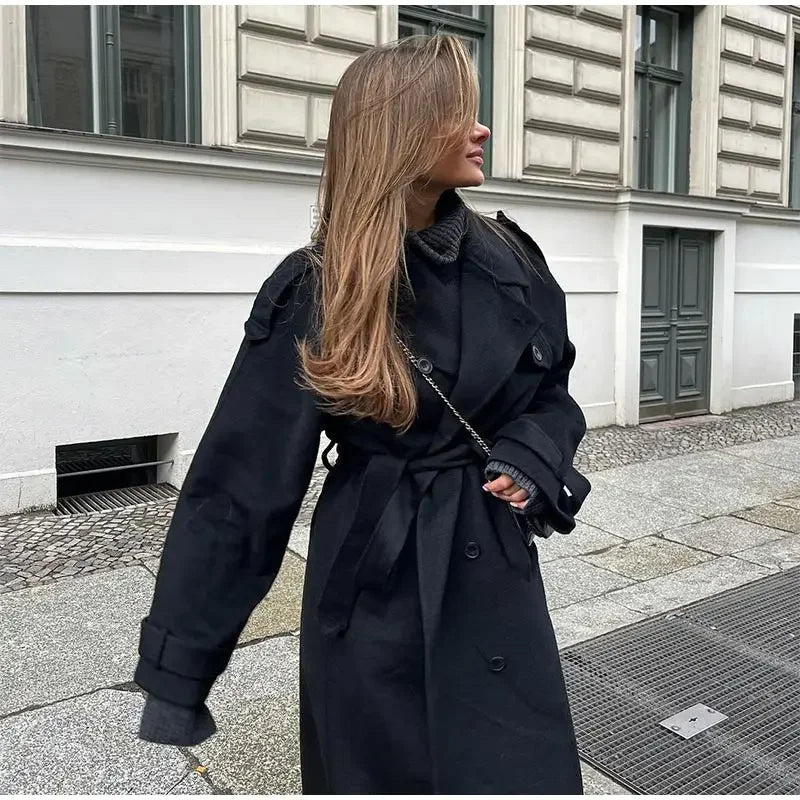 Jacquelynn | Klassieke Lange Trenchcoat Design en Ceintuur