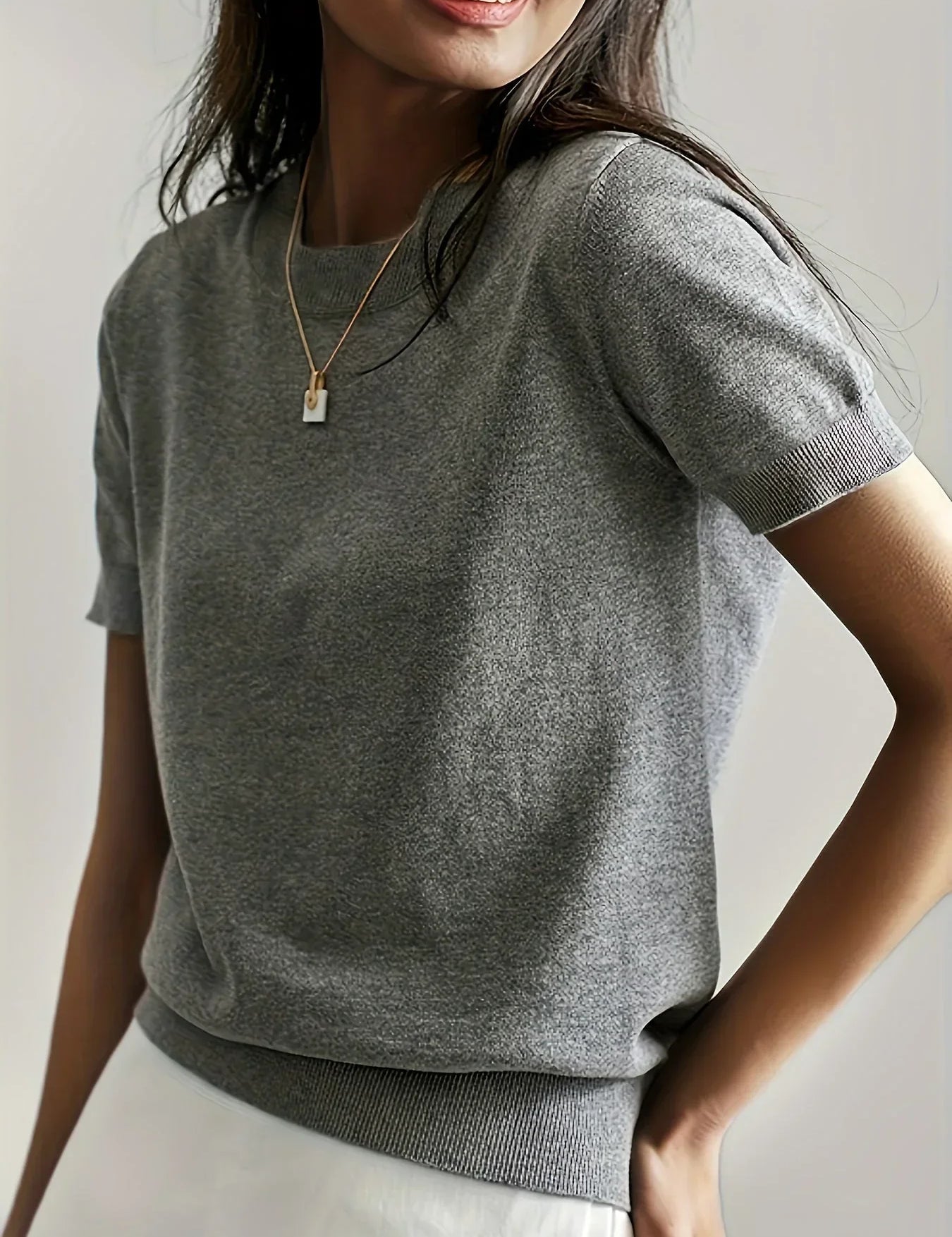 Dames trui grijs korte mouwen front view