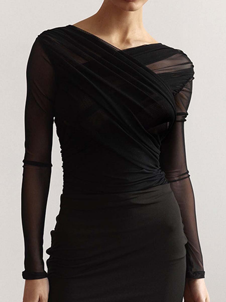 Blouse zwart met mesh mouwen en drapering detail zijprofiel