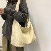 Selene Oversized canvas schoudertas met ruime pasvorm