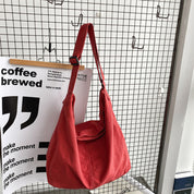 Selene Oversized canvas schoudertas met ruime pasvorm
