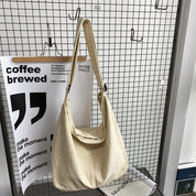 Selene Oversized canvas schoudertas met ruime pasvorm