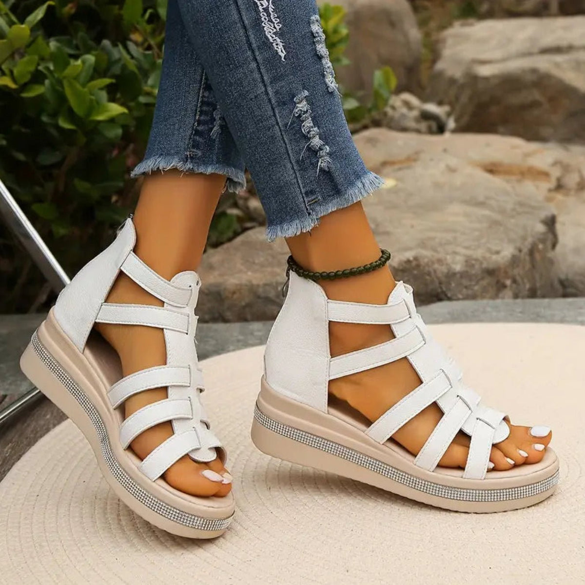 Dames Sandalen Sleehak Kruisbandjes Gespdetail – Vorana