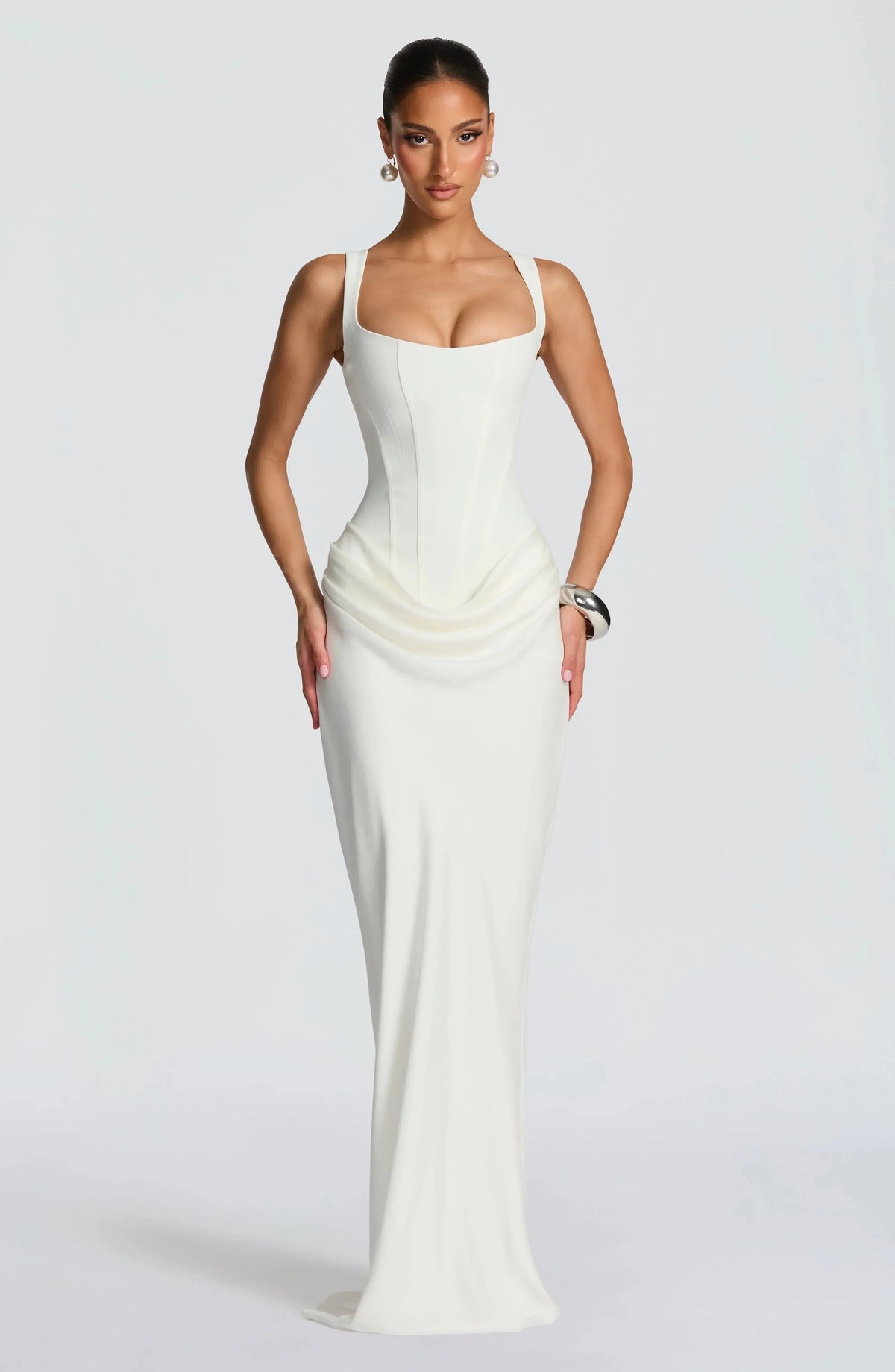 Jurk Dames Maxi Aansluitend model open rugdetail – Vorana